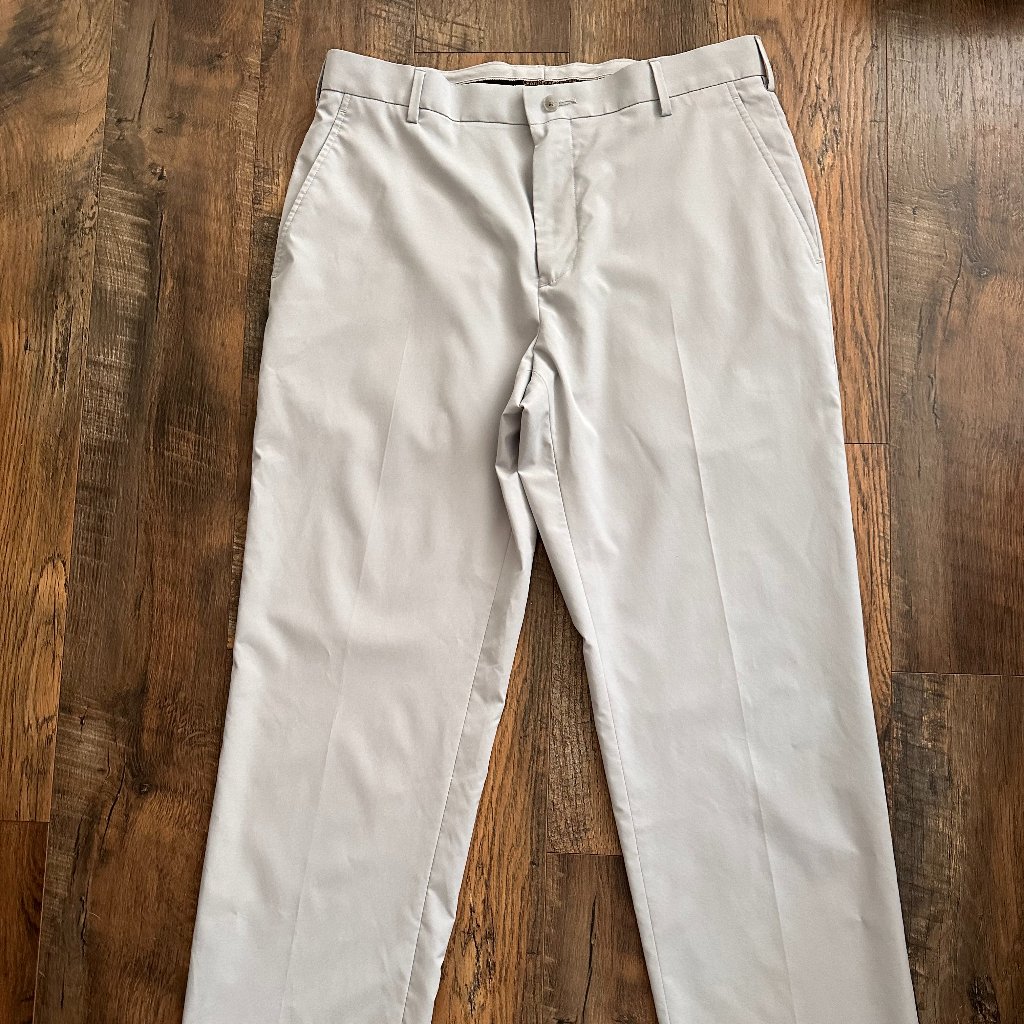 JosABanks Leadbetter Golf Cloud Gray Performance Pants 35x32